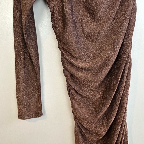 NWT Bishop & Young Rose Gold Metallic One Sleeve Bodycon Dress Size M - Picture 5 of 10